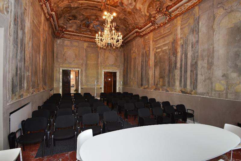 Hotel De 4*