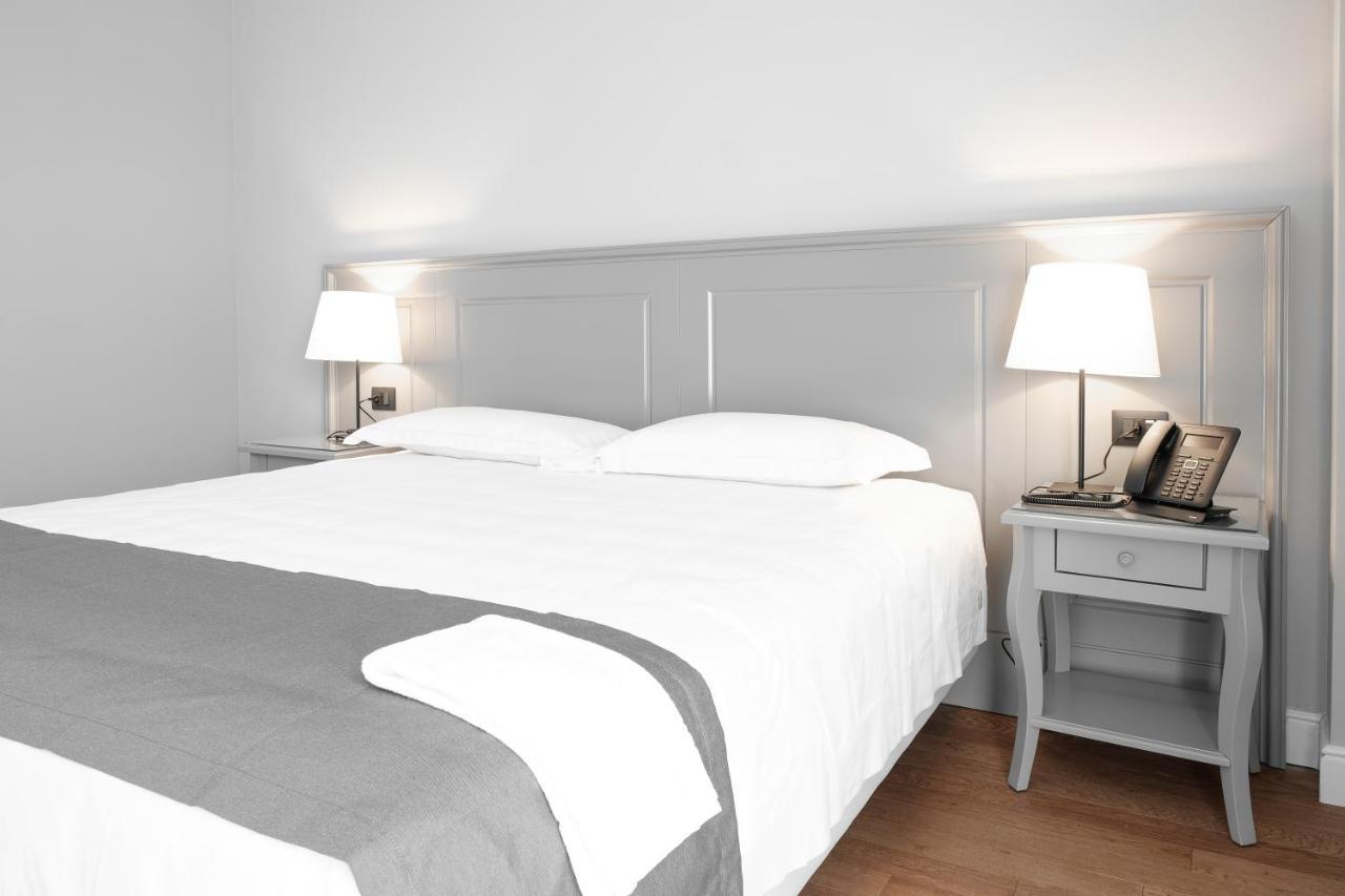 Hotel De 4*